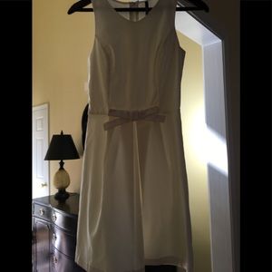 Adorable boutique dress with bow!